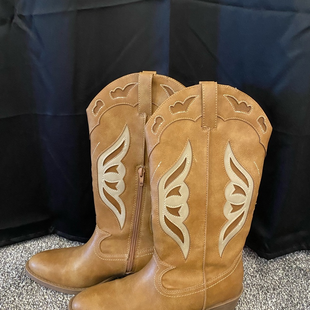 Brown Cow girl boots